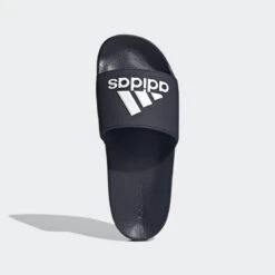 ADIDAS Adilette Shower Badslippers 9 ADIDAS Adilette Shower Badslippers -Quechua Schoenen Verkoopwinkel adilette shower badslippers 2