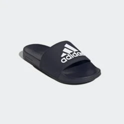 ADIDAS Adilette Shower Badslippers 11 ADIDAS Adilette Shower Badslippers -Quechua Schoenen Verkoopwinkel adilette shower badslippers 4