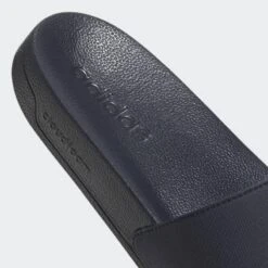 ADIDAS Adilette Shower Badslippers 13 ADIDAS Adilette Shower Badslippers -Quechua Schoenen Verkoopwinkel adilette shower badslippers 6